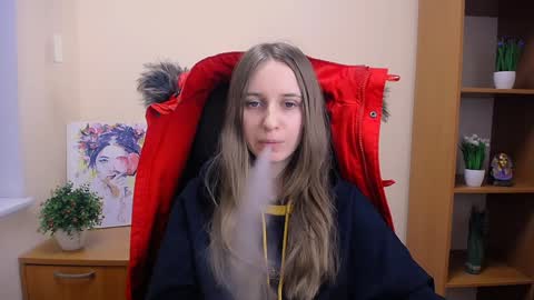 Snapshot of _nicole_new chatting on 12.03.24 Nica online show from 12.03.24