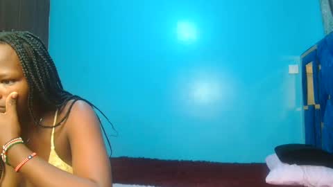 Snapshot of _peach_p chatting on 02.24.25 Peach online show from 02.24.25