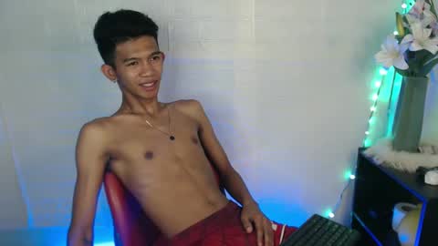 Snapshot of _rellvanxx chatting on 03.11.25 _rellvanxx online show from 03.11.25