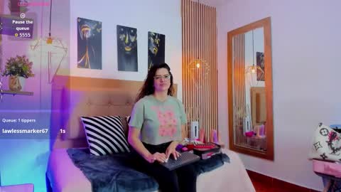 Snapshot of _samanthaa_foxx chatting on 10.08.25 SAMANTHA FOX online show from 10.08.25