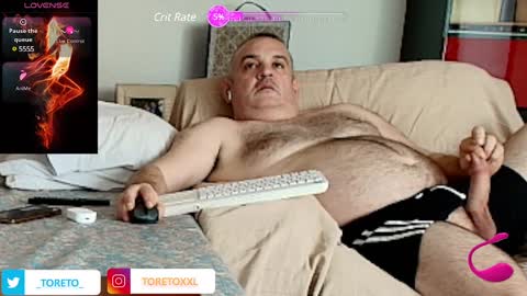 Snapshot of _toreto_ chatting on 02.05.25 OO online show from 02.05.25