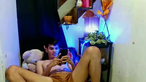 Snapshot of _urbabypam chatting on 01.05.25  Urjerick online show from 01.05.25