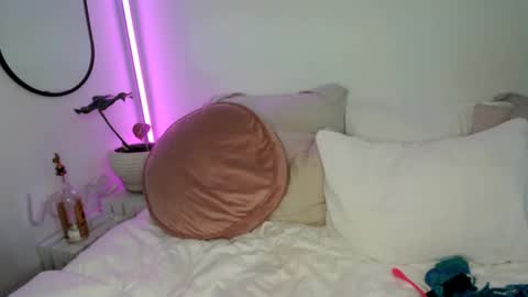 Snapshot of aaliyahlayla chatting on 01.19.25 Aaliyahlayla online show from 01.19.25