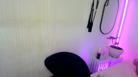 Snapshot of aaliyahlayla chatting on 01.23.25 Aaliyahlayla online show from 01.23.25