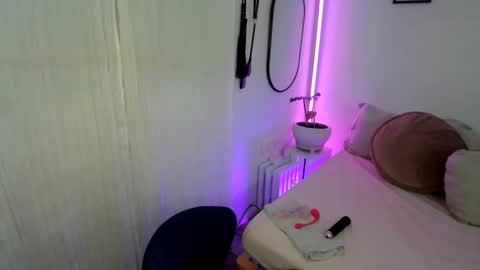 Snapshot of aaliyahlayla chatting on 01.25.25 Aaliyahlayla online show from 01.25.25