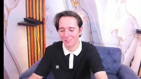 Snapshot of aaron_latinmen chatting on 10.26.25 Aaron online show from 10.26.25