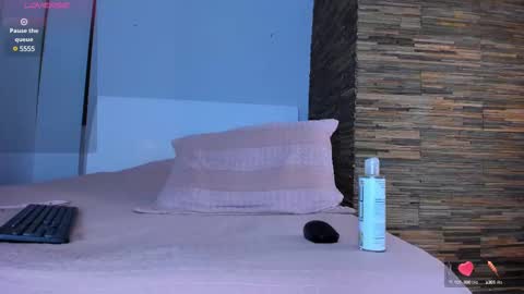 Snapshot of aaron_tate chatting on 02.27.25 Aaron Tate online show from 02.27.25