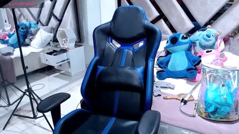 Snapshot of abby_sexyxx chatting on 12.27.24 abby sexyxx online show from 12.27.24