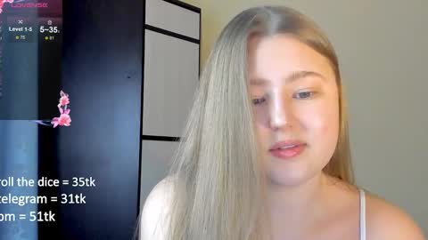 Snapshot of abbywyte chatting on 02.22.25 Abby Stream at Sat Sun Mon Fri online show from 02.22.25