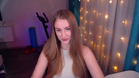 Snapshot of abigail_flex chatting on 01.19.25 Anna online show from 01.19.25