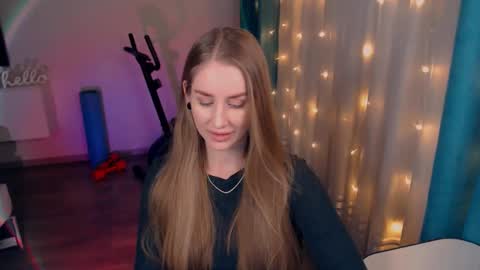 Snapshot of abigail_flex chatting on 02.06.25 Anna online show from 02.06.25