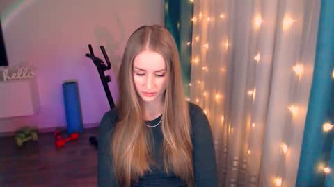 Snapshot of abigail_flex chatting on 02.16.25 Anna online show from 02.16.25