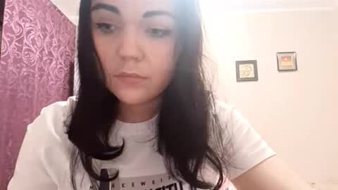 Snapshot of abigaildestro chatting on 10.14.25 Abi online show from 10.14.25