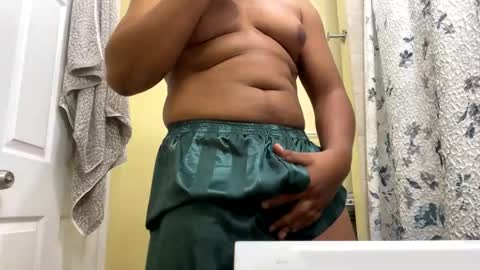 Snapshot of aboveaverage39 chatting on 10.13.25 aboveaverage39 online show from 10.13.25