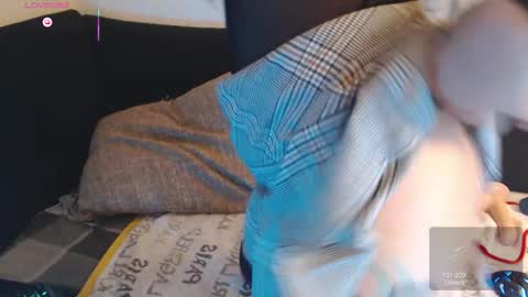 Snapshot of absentavert chatting on 10.23.25 Absenta vert online show from 10.23.25