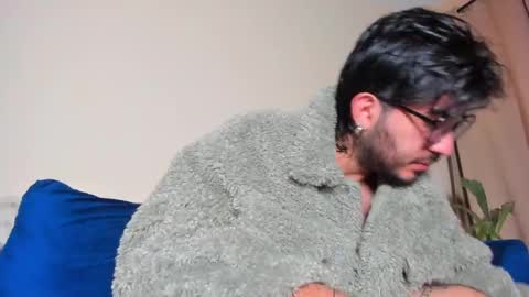 Snapshot of ackerman_eren_ chatting on 01.10.25 R. online show from 01.10.25