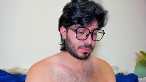 Snapshot of ackerman_eren_ chatting on 02.05.25 R. online show from 02.05.25