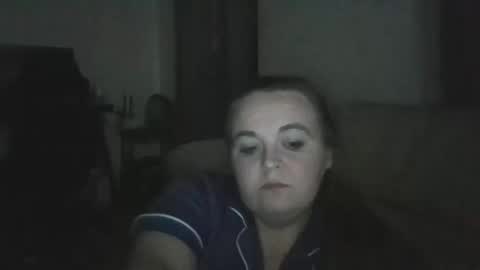 Snapshot of activee2324 chatting on 11.03.25 southeast Girl online show from 11.03.25