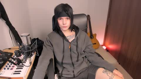 Snapshot of adam_rocket chatting on 10.17.25  Adam online show from 10.17.25