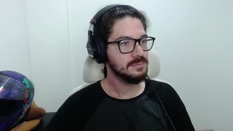 Snapshot of adamussutekh chatting on 01.10.25 Adam online show from 01.10.25