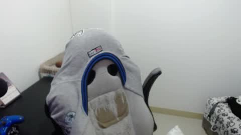 Snapshot of adamussutekh chatting on 09.29.25 Adam online show from 09.29.25