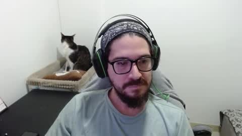 Snapshot of adamussutekh chatting on 10.03.25 Adam online show from 10.03.25