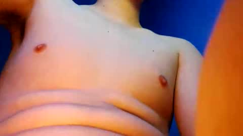 Snapshot of adanflores28 chatting on 11.17.25 adanflores28 online show from 11.17.25