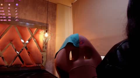 Snapshot of adara_evanss chatting on 10.12.25  Adara  online show from 10.12.25