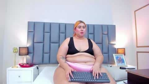 ANDREA PEREZ online show from 01.20.25