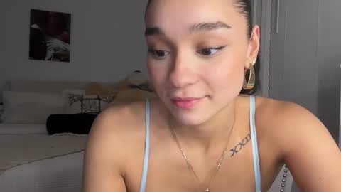 Snapshot of adriannarodriguez chatting on 02.08.25 Adrianna  online show from 02.08.25