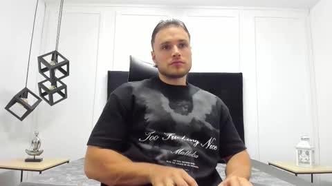 Adrein Roche online show from 09.27.25