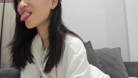 Aenie online show from 01.27.25