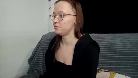 Snapshot of aelita_night chatting on 01.10.25 aelita_night online show from 01.10.25