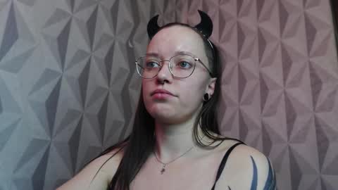 Snapshot of aelita_night chatting on 09.29.25 aelita_night online show from 09.29.25