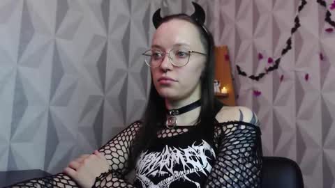 Snapshot of aelita_night chatting on 10.24.25 aelita_night online show from 10.24.25