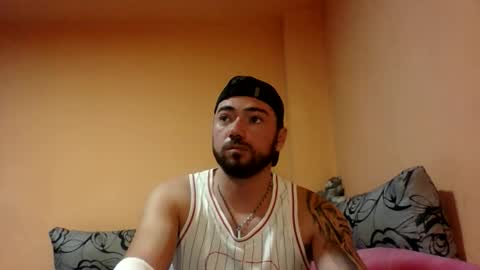 Snapshot of aerthurethan chatting on 11.05.25 aerthurethan online show from 11.05.25