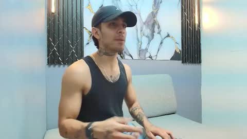 Snapshot of aethon_noir chatting on 11.13.25 AETHON online show from 11.13.25