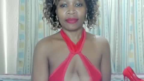 Snapshot of aficangagqueen chatting on 11.09.25 AfricanSquirtQueen online show from 11.09.25