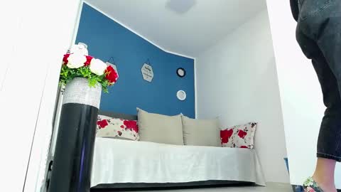 Snapshot of afroditha_ chatting on 03.12.25 Amalia online show from 03.12.25