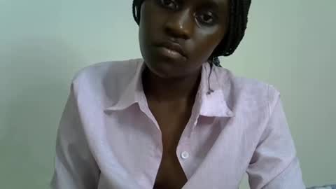 Snapshot of afronubians chatting on 02.12.25 afronubians online show from 02.12.25