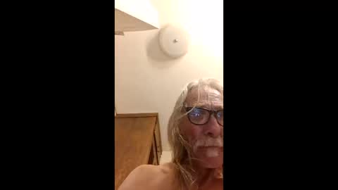 Snapshot of agedhardwood59618233 chatting on 10.02.25 agedhardwood59618233 online show from 10.02.25