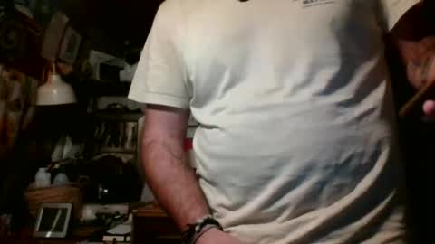 Snapshot of aguacateman7 chatting on 11.11.25 Juan online show from 11.11.25