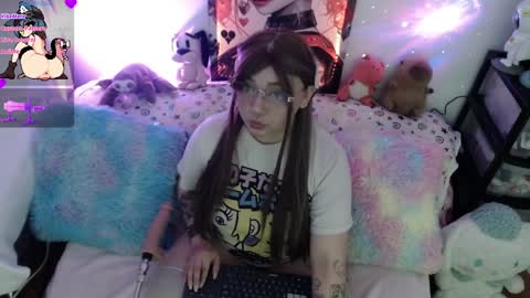 Snapshot of aiko_yagami chatting on 02.09.25 Aiko online show from 02.09.25