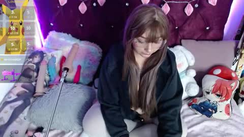 Snapshot of aiko_yagami chatting on 10.08.25 Aiko online show from 10.08.25