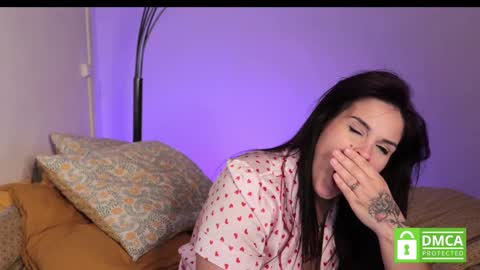 Snapshot of ailelea chatting on 03.01.25 123 online show from 03.01.25