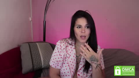 Snapshot of ailelea chatting on 03.10.25 123 online show from 03.10.25