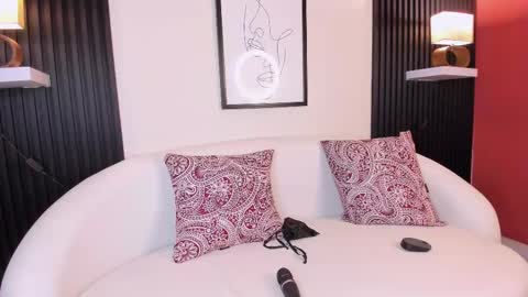 Snapshot of aisha_sakina chatting on 03.03.25 aisha online show from 03.03.25