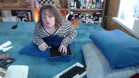 Snapshot of akindmodel chatting on 10.27.25 Natalie online show from 10.27.25