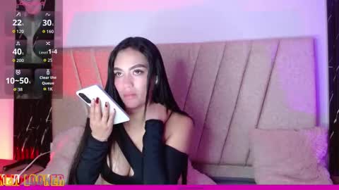 Snapshot of alahia_sweet_official chatting on 09.30.25 Alahia sweet official online show from 09.30.25