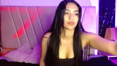 Snapshot of alahia_sweet_official chatting on 10.01.25 Alahia sweet official online show from 10.01.25